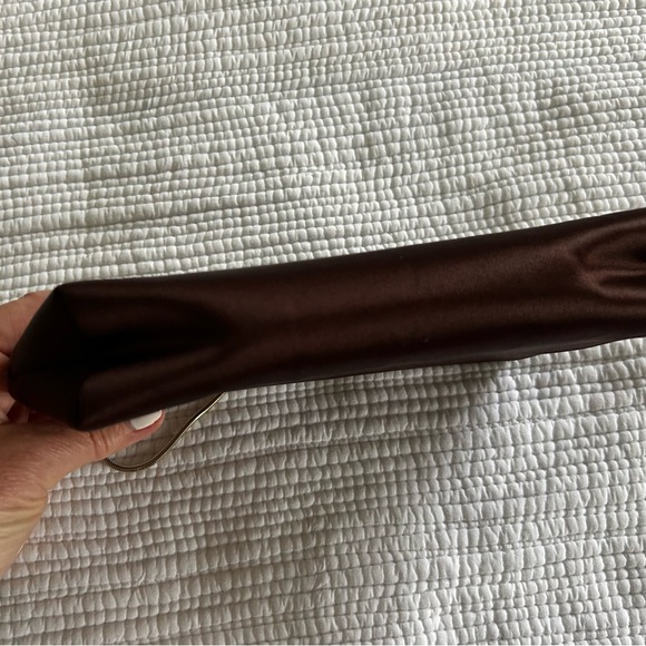 Burgundy/Brown Vintage Satin Clutch Purse with Gold Chain Detail & Coin Pouch - Picture 8 of 12